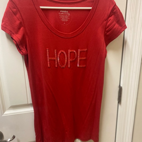 Fossil-Beaded Hope T-Shirt-L-Red - Picture 2 of 4